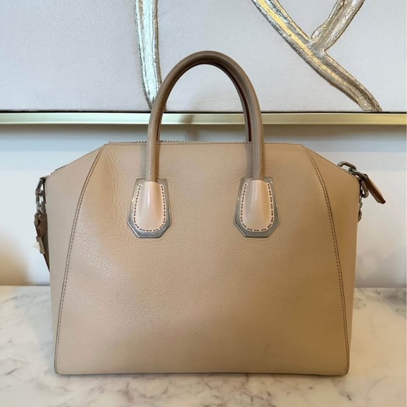 Givenchy Medium Antigona - Picture 5 of 6